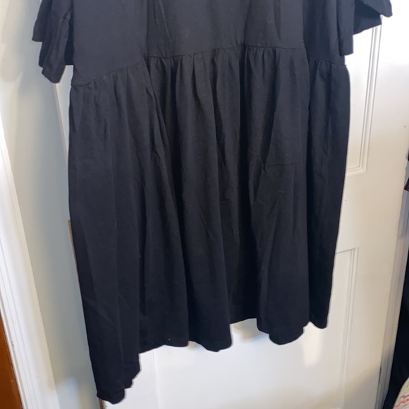 NWT ASOS Curve black dress with ruffles on sleeves - Picture 4 of 7